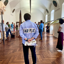 EINATMEN - AUSATMEN. Ausstellungsbesuch mit Führung. Foto: KULTUM