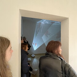 Eröffnung der Ausstellung: 'SISTERS OF THE LABYRINTH' von Renate Kordon und Tamara Friebel, KULTUM Graz, 2. März 2024. Foto: KULTUM/Johannes Rauchenberger