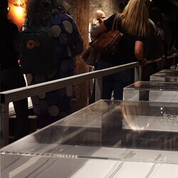 aktuelle kunst in Graz, Galerientage 2026: Künstleringespräch mit Claudia Schink und Themenführung #14 bei 'Gott hat kein Museum' mit Kurator Johannes Rauchenberger.  KULTUMUSEUM Graz, 25.4.2026