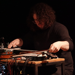 Neue Musik Konzert 'Broadsides' am 15. April 2026 im[Cubus] mit Weston Olencki und Lars Tuchel