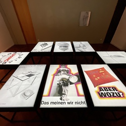 Lange Nacht der Museen, 1. Oktober 2022: DE PROPAGANDA FIDE. ?berraschende Glaubenswerbungen der Katholischen Kirche. (Im Rahmen von 'Kunst der Verführung').  Kuratorenführung mit Johannes Rauchenberger. Foto: KULTUM