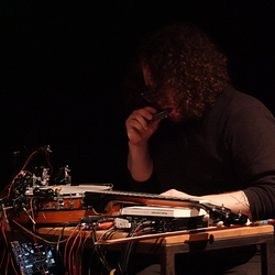 Neue Musik Konzert 'Broadsides' am 15. April 2026 im[Cubus] mit Weston Olencki und Lars Tuchel