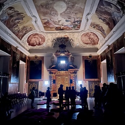 Führung mit Kurator Johannes Rauchenberger durch die Ausstellung 'Auslöschung' von Zlatko Kopljar