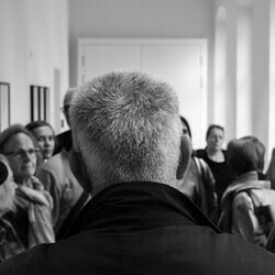 1. Kuratorenführung mit Johannes Rauchenberger und Künstlergespräche mit Michael Endlicher, Zlatko Kopljar, Reinhild Gerum, Heribert Friedl, Wilhelm Scheruebl, Alois Neuhold und Hannes Priesch – Rundgang im steirischen herbst 25, 27. September 2025