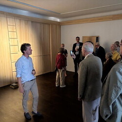 Ausstellung Maaria Wirkkala: NUN MEHR – MEANTIME: Führung mit Kurator Johannes Rauchenberger, 15. Juli 2025, mit Rotary-Club Graz-Neutor