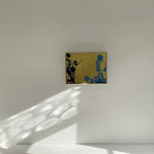 Wilhelm Scheruebl Urvertrauen, 2018  Digitaldruck und Monotypie Disteldrucke (?lfarbe) auf Blattgold auf Aluminium  Blattgold auf Aluminium  53x43 cm 