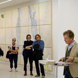 'Was tun Skulpturen ohne Aufsicht?' - Michael Kienzer und Anneliese Schrenk,KULTUMUSEUM im Spiegelgitterhaus Gleisdorf, 22. Mai 2026, Eröffnung: Kurator Johannes Rauchenberger