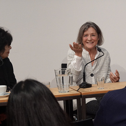 Lyrik-Lesung im Zuge der Literatur-Reihe Doppelter Gast mit Getrude Grossegger und Monika Helfer am 12.12.2025