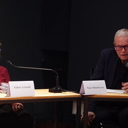 Nachwort der Dichter: Verse vom himmlischen Drucksatz | Poesie lesen von Oleg Jurjew am 26. November 2025 im[Cubus] mit Daniel Jurjew, Olga Marynova, Peter Waterhouse, Kathrin Schmidt und Richard Obermayr. Einf?hrung und Gespr?ch von Andreas Unterweg