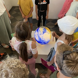 JP_Kinderworkshop_DINGS_Manfred Erjautz, 2022. Fotos: KULTUM/A.Hopper