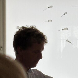 Ausstellung Maaria Wirkkala: NUN MEHR – MEANTIME: Führung mit Kurator Johannes Rauchenberger, 15. Juli 2025, mit Rotary-Club Graz-Neutor