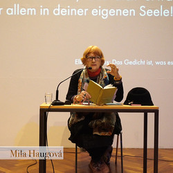 Der doppelte Gast: Franz Dodel - Mila Haugov?: 'Mit der Zeit wird selbst ein Papagei vermutlich'. Moderation: Barbara Rauchenberger KULTUM, 22.10.2020 Foto: KULTUM/Johannes Rauchenberger