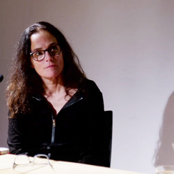 Elke Laznia liest aus: „fischgrätentage“ (müry salzmann, 2024) Doppelte Gäste: Olga Martynova und Elke Laznia am 15. November 2024 im KULTUM. Einführung: Barbara Rauchenberger Gesepräch: Helwig Brunner