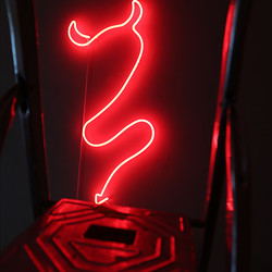 NINAVALE. Ausstellungsaufbau. 'Paradise is temporarily closed. God' KULTUM Graz, 24. Oktober 2020 bis 12. Dezember 2020. Foto: KULTUM/Andrea Hopper