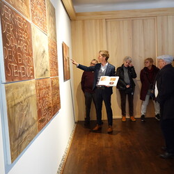   Kuratorenführung mit Johannes Rauchenberger, Ausstellung: 'Im Bann (s)einer großen Erzählung: Josef Fink (1941-1999), 15. März 2025