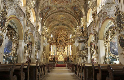 Stiftskirche des Augustiner Chorherrenstiftes Vorau, Neubau 1660-1662, Stukkierung Ende 17. Jh.Hochaltar und Kanzel von Matthias Steinl, 1702-1704, Foto: Manfred Glössl