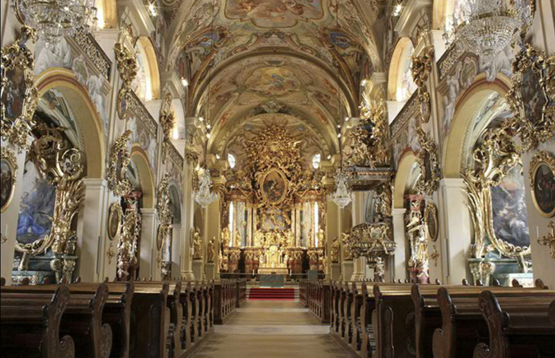 Stiftskirche des Augustiner Chorherrenstiftes Vorau, Neubau 1660-1662, Stukkierung Ende 17. Jh.Hochaltar und Kanzel von Matthias Steinl, 1702-1704, Foto: Manfred Glössl