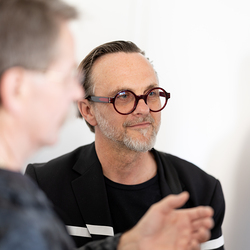 HENRY JESIONKA_FLEEING SHADOWS_Ausstellungseröffnung am 15. Juni 2023. Foto: © La Strada Graz / Nikola Milatovic