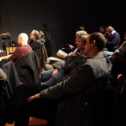  Doppelte Gäste: Lyrik-Lesung mit Erwin Einzinger und Lisa Spalt am Dienstag, 11.11.2025: Mit Einführungen von Paul Pechmann und einem anschlie?enden Gespräch mit Helwig Brunner.