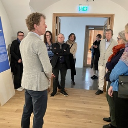 Josef Fink_Im Bann (s)einer großen Erzählung_Kuratorenführung. Foto: KULTUM/Hopper