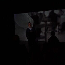 Führung mit Kurator Johannes Rauchenberger und Studierendenvertretungen der Theologiestudierenden aus Wien und Graz durch die Ausstellung 'Gott hat kein Museum' am Samstag, 22.11.2025