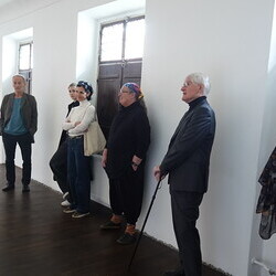  13. Themenführung in der Ausstellung 'Gott hat kein Museum' am 11.4.2026 zum Thema 'Wunder&Widersprüche'