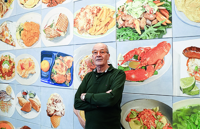 Erwin Lackner vor seiner 'Food Porn-Serie'