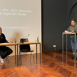 LITERATUR_DOPPELTEGAST_Kuhligk_Roloff. Foto: KULTUM/Hopper