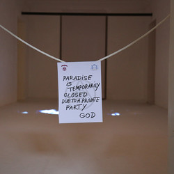 NINAVALE. Ausstellung: 'Paradise is temporarily closed. God' KULTUM Graz, 24. Oktober 2020 bis 12. Dezember 2020. Foto: KULTUM/Andrea Hopper
