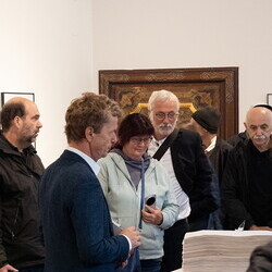 1. Kuratorenführung mit Johannes Rauchenberger und Künstlergespräche mit Michael Endlicher, Zlatko Kopljar, Reinhild Gerum, Heribert Friedl, Wilhelm Scheruebl, Alois Neuhold und Hannes Priesch – Rundgang im steirischen herbst 25, 27. September 2025