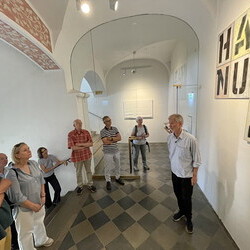 Themenführung #17 'Bild und Wort' in der Ausstellung: 'Gott hat kein Museum' mit Kurator Johannes Rauchenberger, 30.Mai 2026, special guest: Michael Endlicher