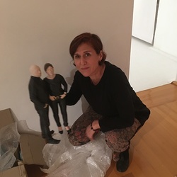 NINAVALE. Ausstellungsaufbau. 'Paradise is temporarily closed. God' KULTUM Graz, 24. Oktober 2020 bis 12. Dezember 2020. Foto: KULTUM/Andrea Hopper