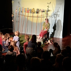 JUNGES PUBLIKUM_PUH DER BÄR_Hör- u. Schaubühne Stuttgart. Foto: KULTUM/Hopper