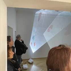 Eröffnung der Ausstellung: 'SISTERS OF THE LABYRINTH' von Renate Kordon und Tamara Friebel, KULTUM Graz, 2. März 2024. Foto: KULTUM/Johannes Rauchenberger