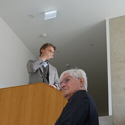  13. Themenführung in der Ausstellung 'Gott hat kein Museum' am 11.4.2026 zum Thema 'Wunder&Widersprüche'