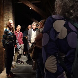 aktuelle kunst in Graz, Galerientage 2026: Künstleringespräch mit Claudia Schink und Themenführung #14 bei 'Gott hat kein Museum' mit Kurator Johannes Rauchenberger.  KULTUMUSEUM Graz, 25.4.2026