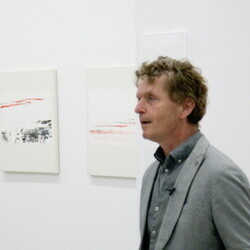 Gerhard Lojen (1935?2005) zum 20. Todestag: Er?ffnung KULTUMUSEUM im Spiegelgitterhaus Gleisdorf, 17.10.2025. Kurator Johannes Rauchenberger f?hrt in das Werk des K?nstlers ein.