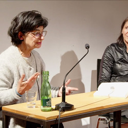 Literatur Hotel: Gundi Feyrer und Dieter Sperl.Einführungen: Alexandrea Millner und Paul Pechmann, Gespräch: Alexandra Millner, KULTUM [Cubus|, 6.11.2024, Foto: J. Rauchenberger