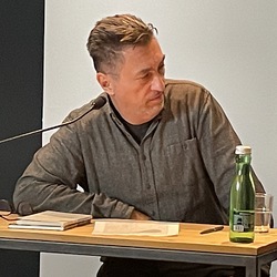 LITERATUR_DOPPELTEGAST_Kuhligk_Roloff. Foto: KULTUM/Hopper