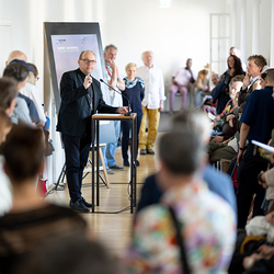 HENRY JESIONKA_FLEEING SHADOWS_Ausstellungseröffnung am 15. Juni 2023. Foto: © La Strada Graz / Nikola Milatovic