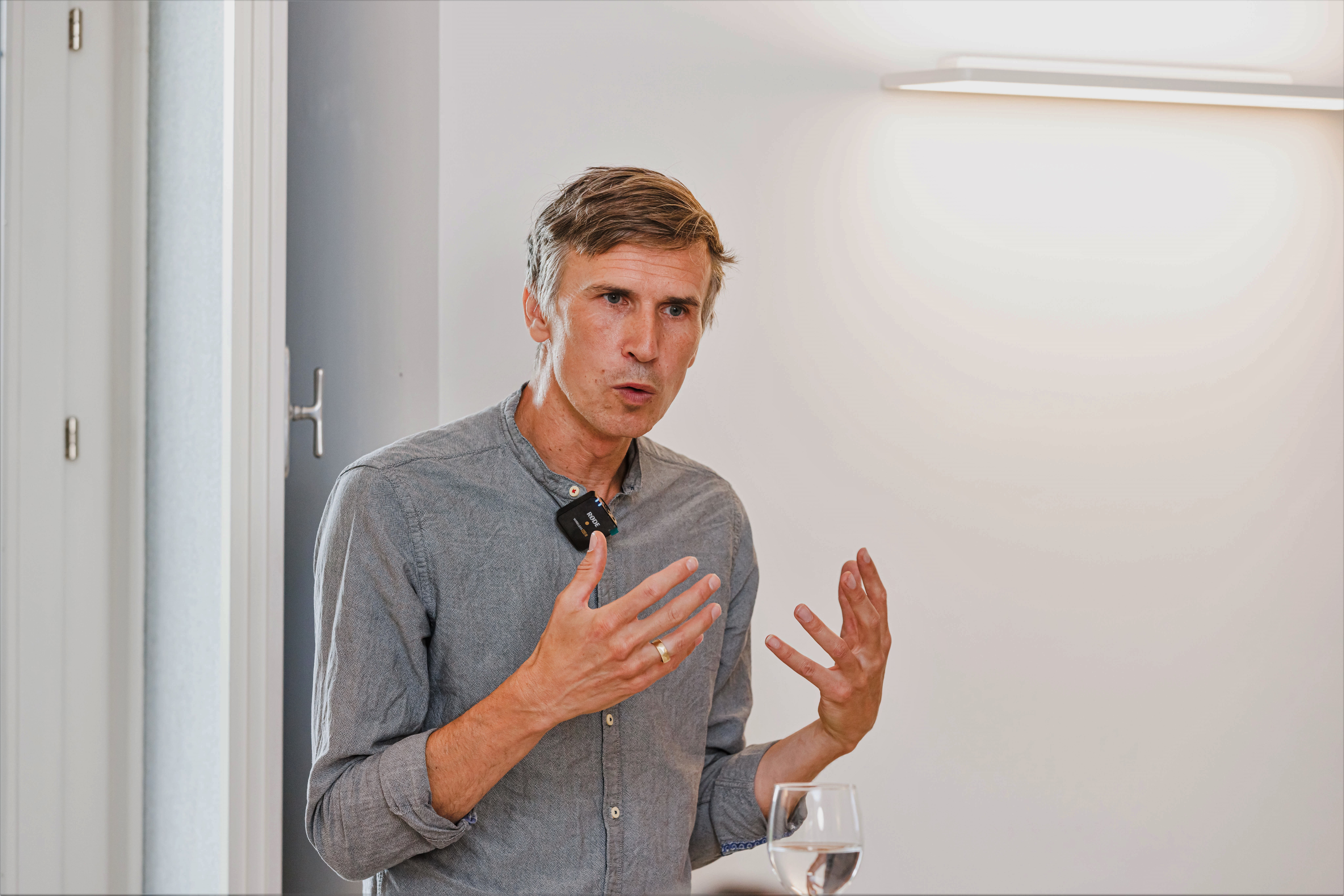 Sonntagsblatt/Gerd Neuhold, Gerd Neuhold Moderator Florian Traussnig