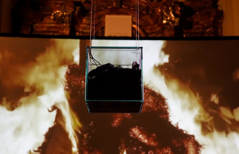 SONNTAGSBLATT, Gerd Neuhold The Hollow Men - (Wir hohlen Männer). Fasteninstallation von Ivana Radovanovic in Graz St. Andrä, Eröffnung: Aschermittwoch, 6. März 2019, Kuratoren: Johannes Rauchenberger/Alois Kölbl