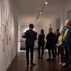 Lange Nacht der Museen, 4.Okt.2025: Führung mit Johannes Rauchenberger durch die Schau 'GOTT HAT KEIN MUSEUM. Aspekte von Religion in Kunst der Gegenwart'