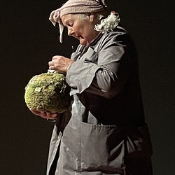 D'ÄRDGEISS_Figurentheater Margrit Gysin / Schweiz. Foto: KULTUM/A. Hopper