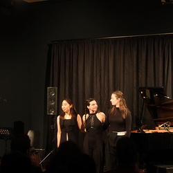 Reach.Touch. 28. November 2025. Konzert [imCubus] mit Musik von Leonardo Matteucci, Juan Sarmiento und Emanuele Savagnone