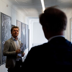 LEBEN NACH DEM TOD? Kuratorenführung mit Johannes Rauchenberger in Zlatko Kopljars Schau 'AUSLÖSCHUNG' am 2.11.2024Foto: Adnan Babahmetovic