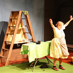 Frau Meier die Amsel, Mezzanintheater, JUNGES PUBLIKUM, September 2021. Foto: KULTUM