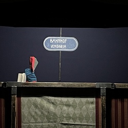 JUNGES PUBLIKUM_Bavastel Puppentheater Graz_Kasperl und das Krokodil. Foto: KULTUM/Hopper