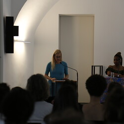 'language crosses borders': Tage der afrikanischen Literaturen: KULTUM Graz und Kunsthaus Graz, 5.?7. Mai 2023  Sonntag,  7. Mai 'language crosses borders': Tage der afrikanischen Literaturen: KULTUM Graz und Kunsthaus Graz, 5.?7. Mai 2023 Sonntag, 