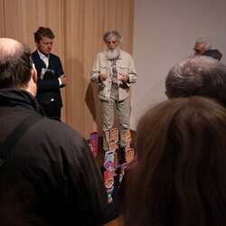 1. Kuratorenführung mit Johannes Rauchenberger und Künstlergespräche mit Michael Endlicher, Zlatko Kopljar, Reinhild Gerum, Heribert Friedl, Wilhelm Scheruebl, Alois Neuhold und Hannes Priesch – Rundgang im steirischen herbst 25, 27. September 2025